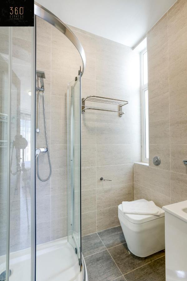 Lux Sea Front Penthouse With Breathtaking Views In St Pauls By 360 Estates Apartment เซนต์พอลส์เบย์ ภายนอก รูปภาพ