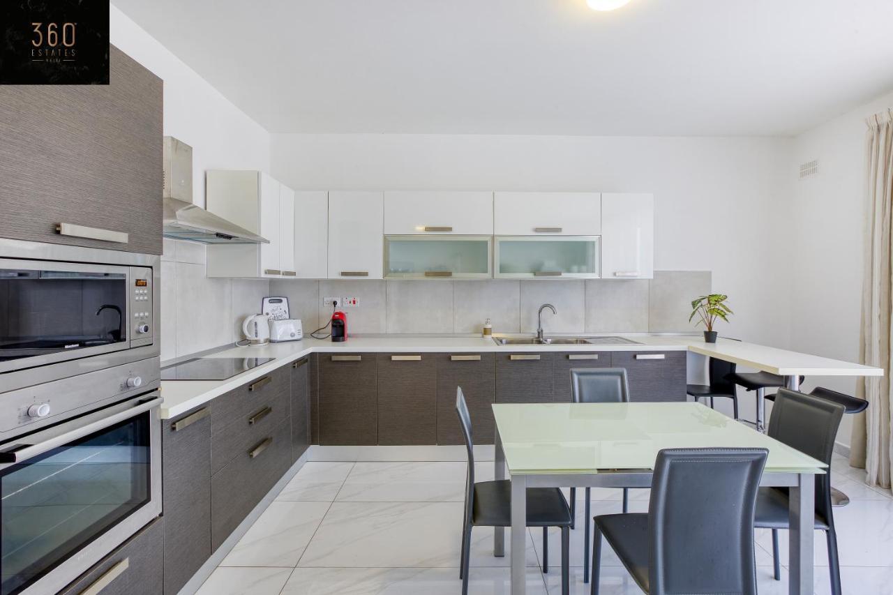 Lux Sea Front Penthouse With Breathtaking Views In St Pauls By 360 Estates Apartment เซนต์พอลส์เบย์ ภายนอก รูปภาพ