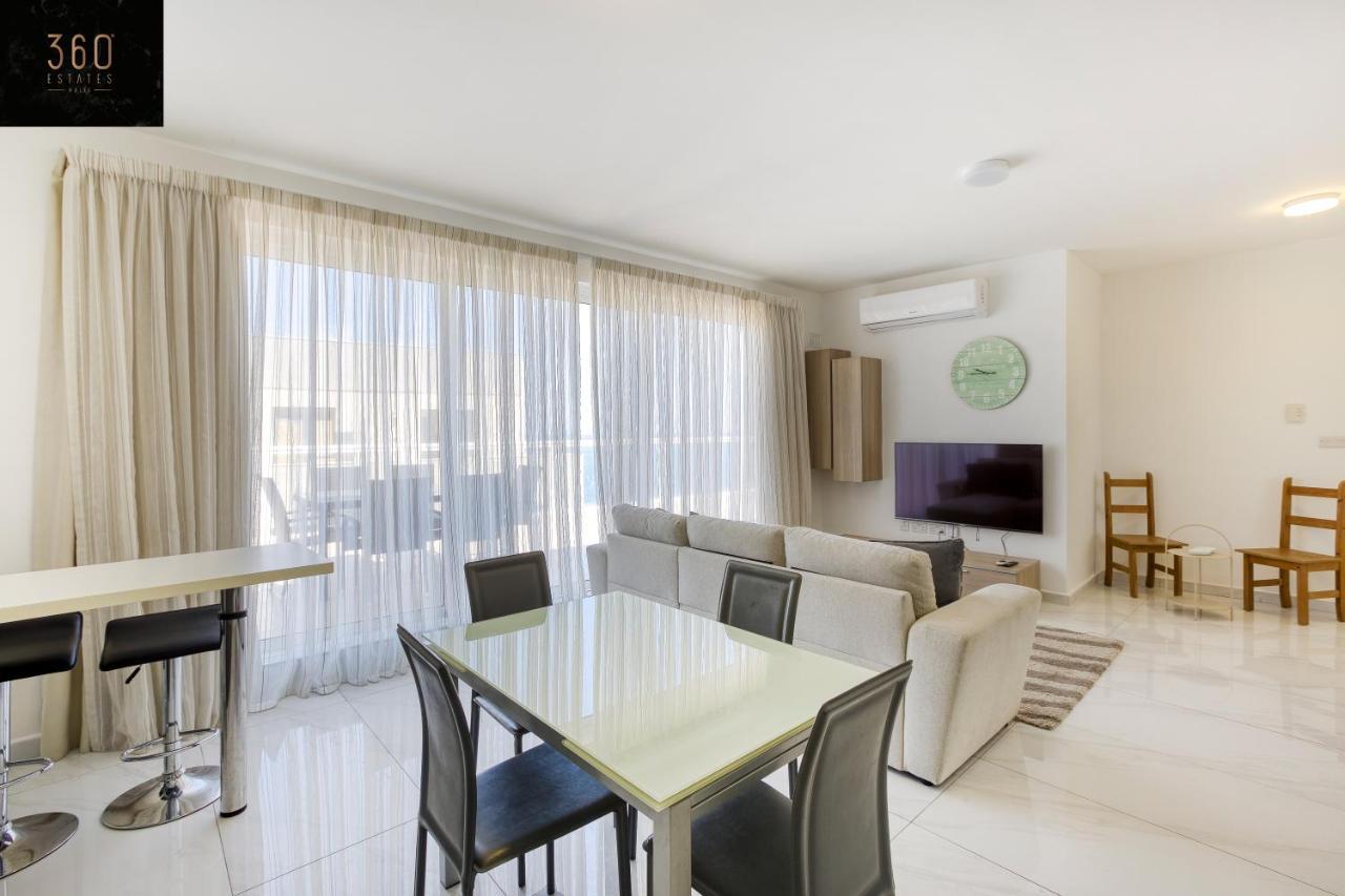 Lux Sea Front Penthouse With Breathtaking Views In St Pauls By 360 Estates Apartment เซนต์พอลส์เบย์ ภายนอก รูปภาพ