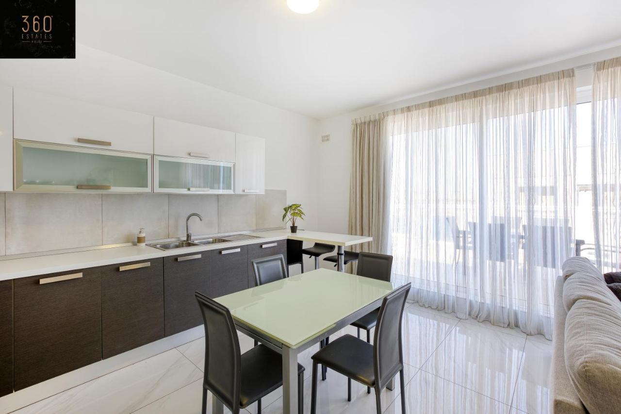 Lux Sea Front Penthouse With Breathtaking Views In St Pauls By 360 Estates Apartment เซนต์พอลส์เบย์ ภายนอก รูปภาพ